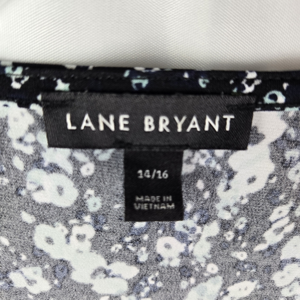 Lane Bryant Black White Blue Floral Faux Wrap Peplum Blouse Top Plus Size 14/16 - Picture 2 of 12